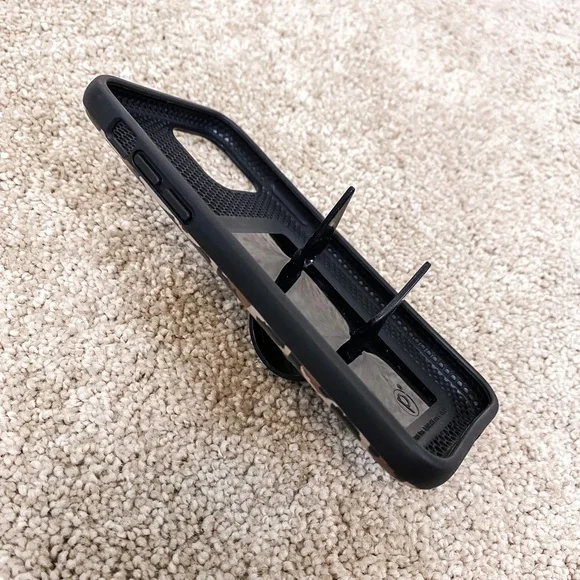 Loopy Leopard iPhone 11 Pro Phone Case - Picture 5 of 7